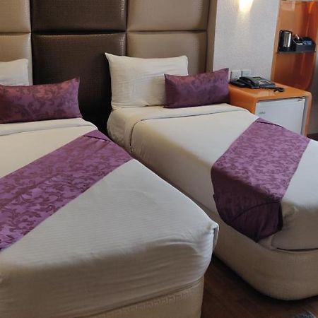 Ritu Ivy Hotel Kolkata Ngoại thất bức ảnh
