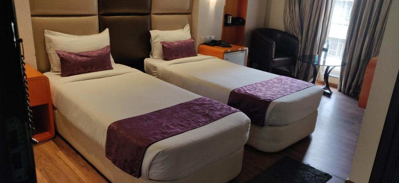 Ritu Ivy Hotel Kolkata Ngoại thất bức ảnh