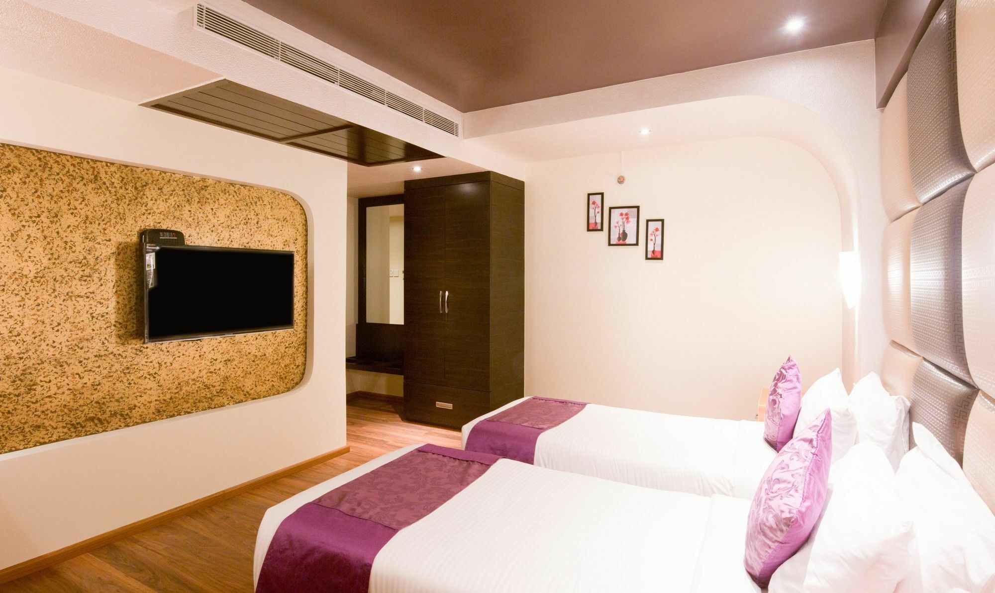 Ritu Ivy Hotel Kolkata Ngoại thất bức ảnh